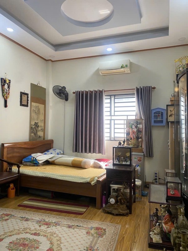 QUẬN 7. Tài Sản Trên Đường Nguyễn Thị Thập. 4x27m. 5 Tầng. Cần Bán