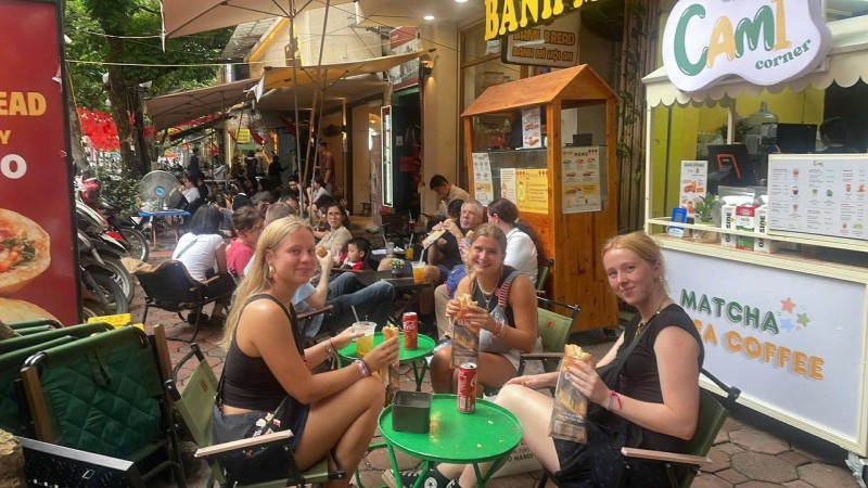 SANG NHƯỢNG CỬA HÀNG BÁNH MÌ BAMI BREAD – VỊ TRÍ ĐẸP PHAN ĐÌNH PHÙNG, BA ĐÌNH, HÀ NỘI