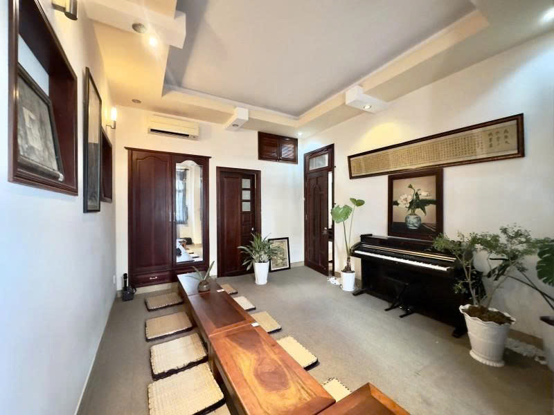 Bán nhà Biệt Thự Nguyễn Súy -  gần Chợ Tân Hương, 250m2, 14x21,5m, 3 Tầng, 23,5 tỷ.