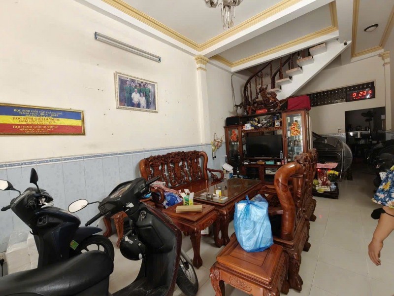 Bán nhà HXH 8m Diệp Minh Châu - gần Tân Sơn Nhì, 4x16m, 3 tầng  - 3 PN, 1 đời chủ, 8,95 tỷ.