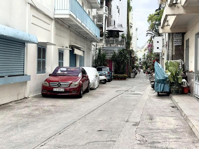 Bán nhà HXH 8m Lê Văn Sỹ - ngay Trần Quang Diệu, 5,2x15m, 3 Tầng cũ, tiện xây, 18,6 tỷ.