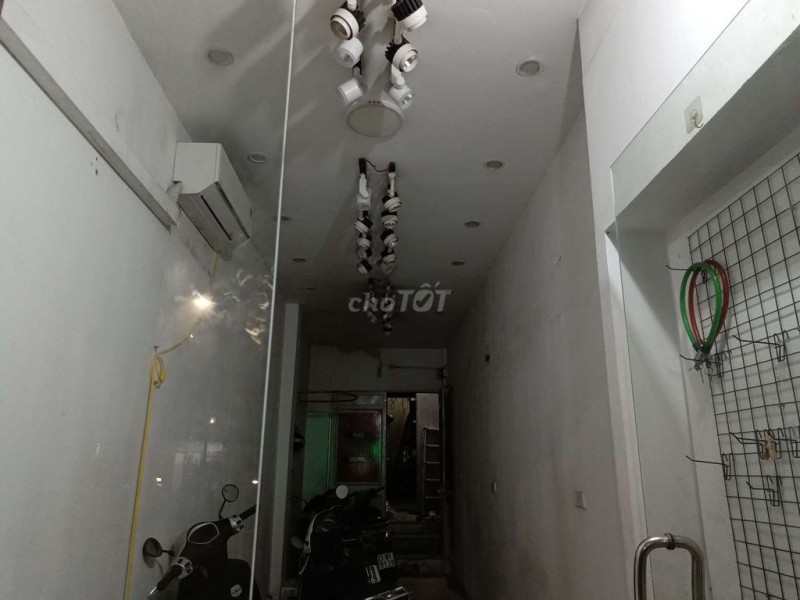 Cho thuê mặt bằng kinh doanh phố Kim Mã – vị trí đẹp, giá tốt
