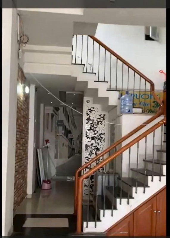 Cho thuê mặt bằng tầng trệt - Khu vực trung tâm số 01 Lý Thái Tổ, Phường Thanh Khê, Thành Phố Đà