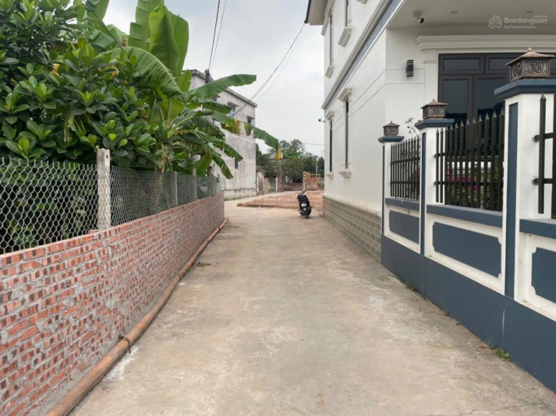 BÁN ĐẤT THÔN QUANG TRUNG XÃ QUỲNH PHỤ - CÁCH KCN SAO VÀNG 1P ĐI XE - GIÁ 690 TRIỆU