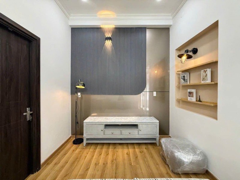 Nhà 2TẦNG  - QUANG TRUNG 1 TRỤC THÔNG GV - 35M2, CHỈ  3.x ty