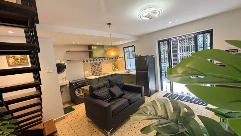 PHONG CÁCH HIỆN ĐẠI KẾT HỢP CỔ ĐIỂN SANG TRỌNG - NGANG 5M BỀ THẾ - 3 TẦNG LẦU - OTO ĐỖ CỬA - TRUNG