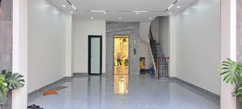 Bán nhà Nguyễn Văn Linh 45m 6 tầng MT5.1m thang máy gara ô tô hơn 12 tỷ