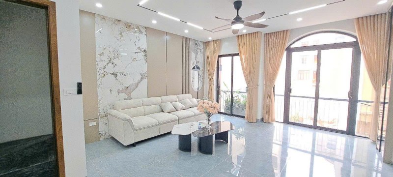 Bán nhà Nguyễn Văn Linh 45m 6 tầng MT5.1m thang máy gara ô tô hơn 12 tỷ