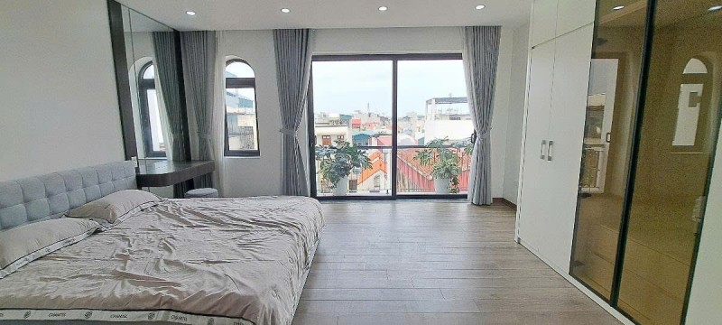 Bán nhà Nguyễn Văn Linh 45m 6 tầng MT5.1m thang máy gara ô tô hơn 12 tỷ