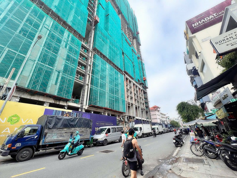 BÁN NHÀ MTKD Đ. CÔ BẮC, QUẬN 1 - NGANG ĐẸP 10M*25M - DÒNG TIỀN SIÊU KHỦNG 600TR/TH*LH GIANG GIANG: