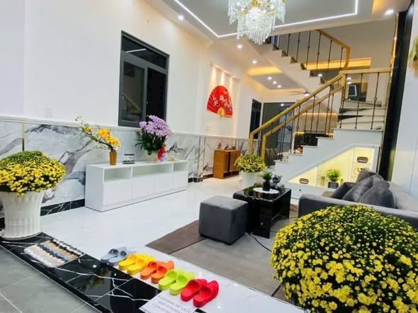 C.H.Ủ THIỆN CHÍ B.Á.N Nhỉnh 6 TỶ - NHÀ 4 TẦNG - LÔ NHÌ MẶT TIỀN HẺM XE HƠI - CÁCH HUỲNH TẤN PHÁT