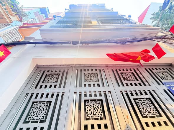 Cầu Giấy – NHÀ 4TẦNG – 42M² – MT 4.4M – 13.3 TỶ  CẦU GIẤY