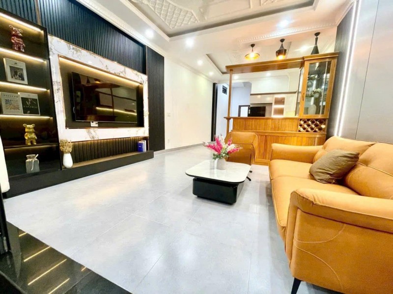 NHÀ SÂN VƯỜN 110M, HẺM XE HƠI CẠNH HUỲNH TẤN PHÁT, 4 TẦNG, 7 TỶ