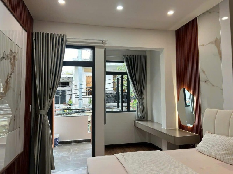 Bán Nhanh Căn Nhà Mặt Tiền Nguyễn Gia Trí, Phường 25, Bình Thạnh, HCM