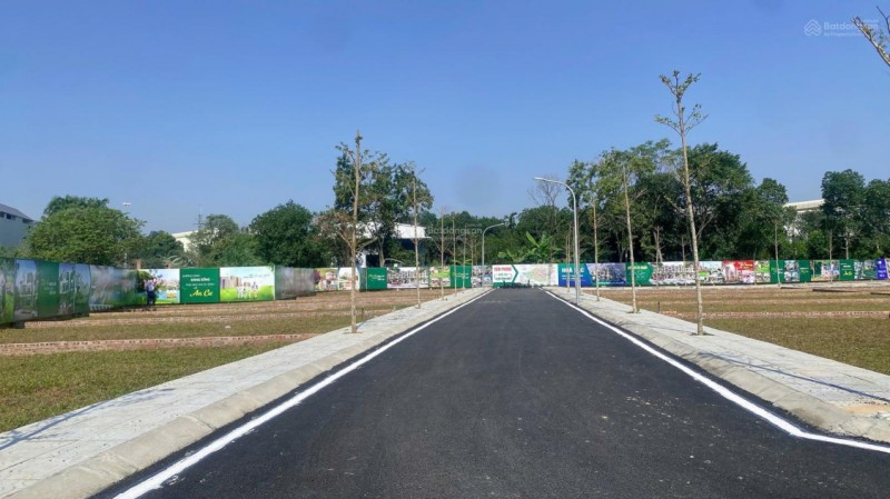 Chính chủ e bán gấp lô đất 100m full thổ cư làn 2 ql21,áp sát khu đất đấu giá.