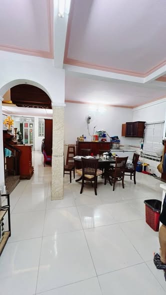 C.H.Ủ B.Á.N G.Ấ.P NHÀ DIỆN TÍCH KHỦNG 90M2 THÍCH HỢP ĐẦU TƯ XÂY CHDV -NGANG 4M DÀI 16,2M NỞ HẬU L