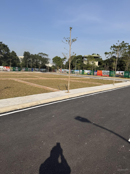 Bán đất nền Hoà Lạc - ĐH Quốc gia.gần QL21 mở rộng, 100m2 full thổ cư, mặt tiền 8m, đường trước