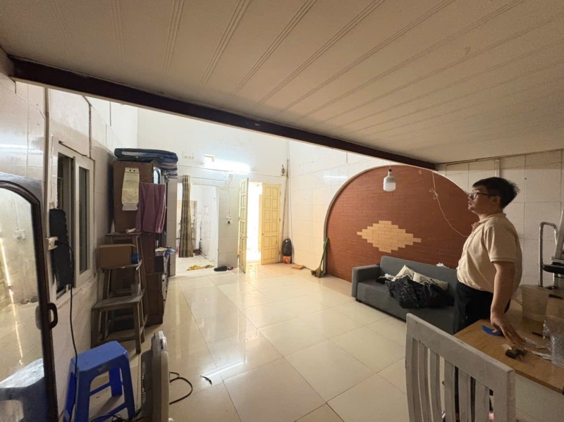 Cho thuê nhà ngõ Nguyễn Lương Bằng- Đống Đa-dt 40m2*1,5 tầng-Giá 5,5tr ctl