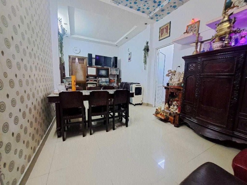 BÁN NHÀ HƯNG PHÚ DT 152M2 NHỈNH 5 TỶ CÁCH MT 20M  0948769331