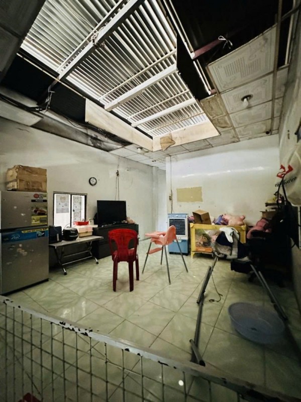 Bán nhà Mặt tiền Tô Hiệu - gần ngã tư Hòa Bình, 4x29m, 2 Tầng, 3 PN, chỉ 15,5 tỷ.