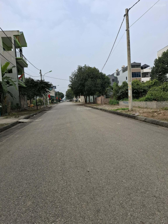 Bán lô đất 100m2 ngay ngã tư quốc lộ 21 đại lộ thăng long, cạnh ĐH Quốc Gia, khu CN Cao Hòa Lạc