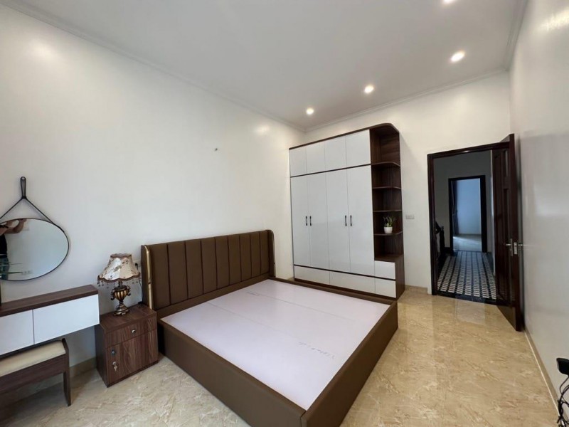 BÁN NHÀ SÀI ĐỒNG LONG BIÊN - GẦN AEON NỘI THẤT ĐẸP - SÁT CHỢ - Ô TÔ GIÁ CHỈ HƠN 6 TỶ