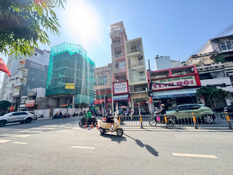 BÁN TÒA NHÀ 7 TẦNG CÓ HẦM CĂN GÓC 2 MẶT TIỀN TÂN VĨNH & ĐƯỜNG SỐ 41 NGAY KHU VUI CHƠI GIẢI TRÍ