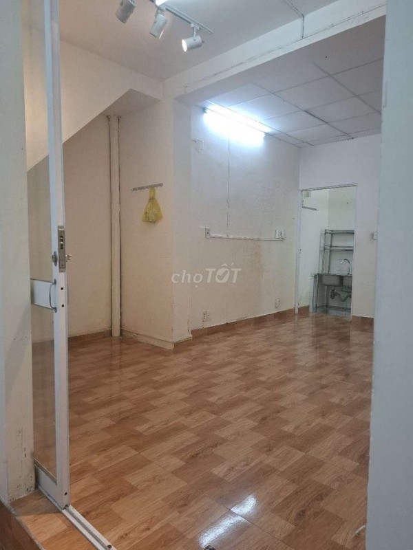 ►  CHÍNH CHỦ CHO THUÊ NHÀ 40m² – MẶT TIỀN HẺM HẬU GIANG, TÂN SƠN NHẤT