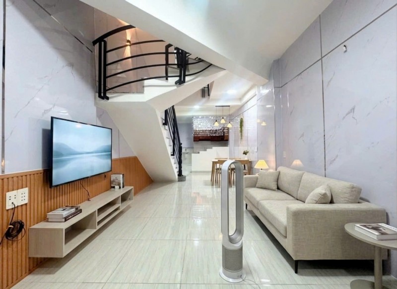 GIẢM 230 TRIỆU- GIÁ 5. x TỶ- QUẬN 7- GẦN CHỢ TÂN MỸ- NHÀ MỚI 3 TẦNG- DT 44M2- SỔ RIÊNG.