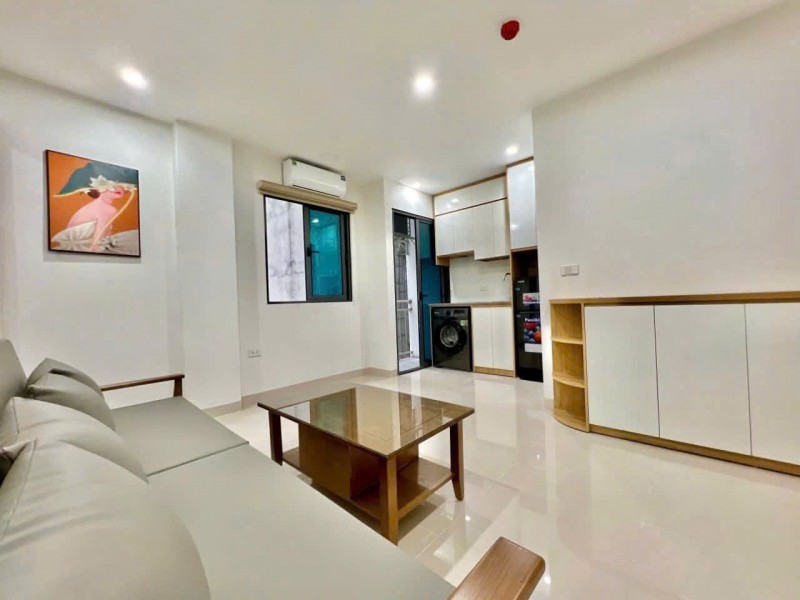 Nhượng phòng 1n1k 2 ban công thoáng tại Phường Láng Thượng, Đống Đa, Hà Nội