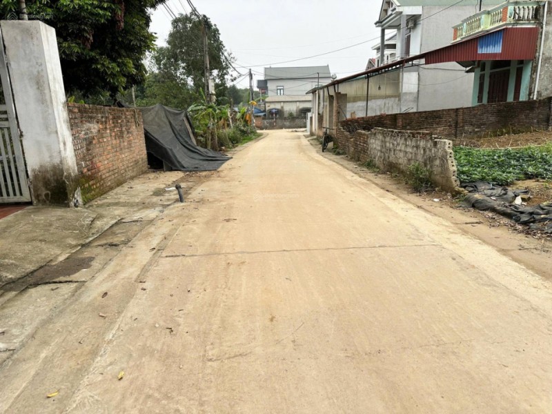 Chủ ngộp banh bán mảnh đất 128m2 rẻ hơn xung quanh 5 - 600 triệu ngay cạnh CNC Hoà Lạc