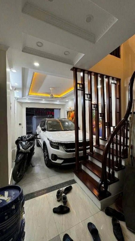 BÁN NHÀ LONG BIÊN 45M² – LÔ GÓC – GARA Ô TÔ – GẦN AEON MALL – NHỈNH 12 TỶ