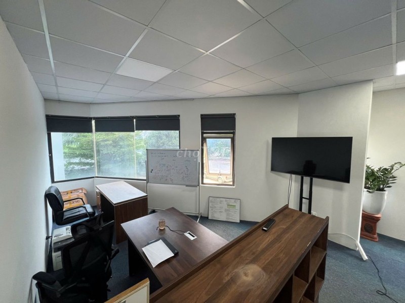 Cho thuê sàn văn phòng 135m² KĐT Đại Kim– giá tốt