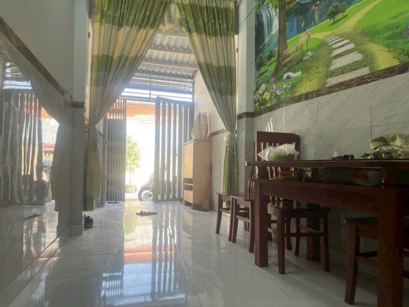 Nhà đã trống Nhờ 500 ACE có khach bán dùm  Hoa hồng 30 triệu