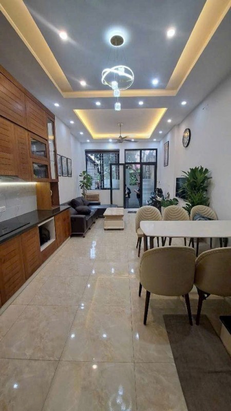 Bán nhà phố Xã Đàn, Đống Đa, dân xây, ngõ thông, gần phố, 38m, 5 tầng, 9.2 tỷ