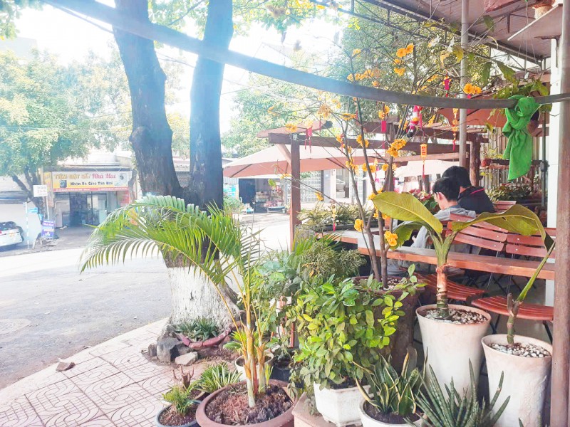 Mình cần sang lại quán Cafe tại 189 Nguyễn Thị Minh Khai ,P Thành Công, BMT.