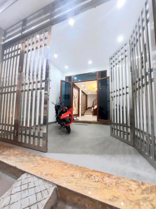 Cho thuê nhà ngõ 63 Lê Đức Thọ 65 m2, nhà 4 tầng ở tối đa 10 người 19 triệu