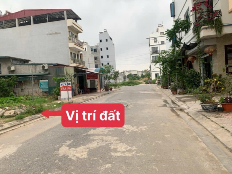 Bí mật lô đất 100m2 gần Đại học FPT, khu vực trung tâm Hòa Lạc. Phù hợp xây trọ, đầu tư sinh lời,