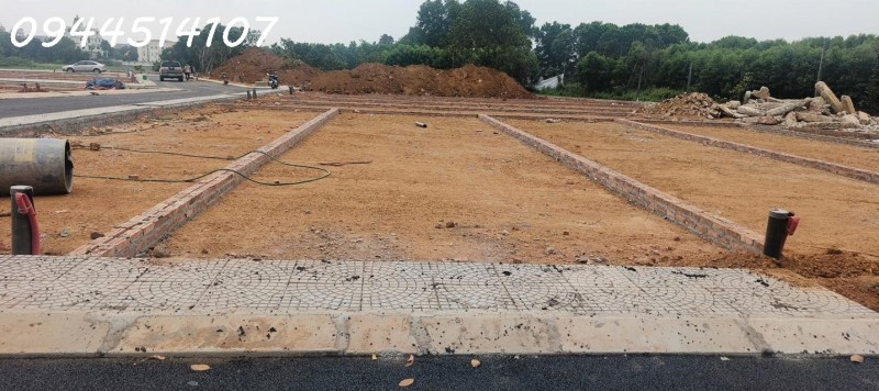 Trục lớn luôn tạo ra giá trị lớn.
Em đang có 3 lô đất diện tích 100m2  , 2 mặt thoáng trước sau.