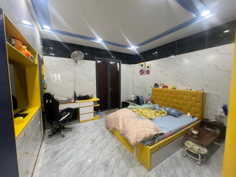 Mặt tiền kinh doanh Tạ Quang Bửu ngang 7x17 chỉ 11 tỷ - 0931172218