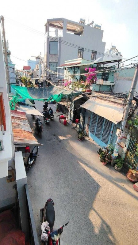 Nhà ĐS 6 BÌNH TÂN - Đường xe tải - kinh doanh buôn bán - chỉ 4 tỷ xíu