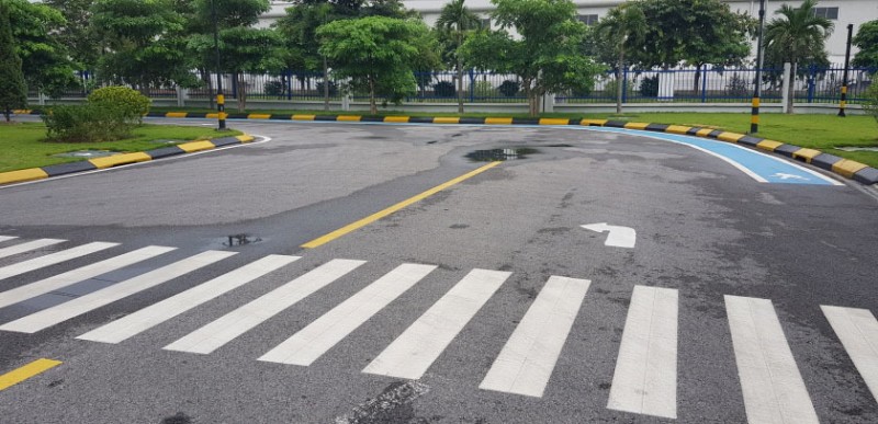 Nơi bán Sơn giao thông hệ nước KOVA A9 Màu đỏ, vàng, đen chính hãng giá rẻ tại TPHCM