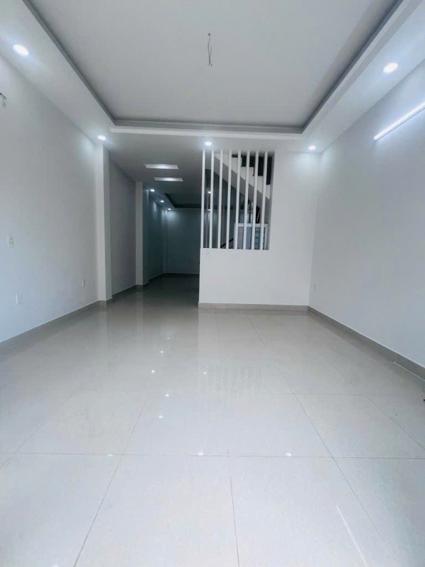 SIÊU PHẨM QUẬN 7- NHÀ MỚI 4 TẦNG – SÁT VÁCH PHÚ MỸ HƯNG – GIÁ CHỈ 6. X TỶ - DT GẦN 60M2.