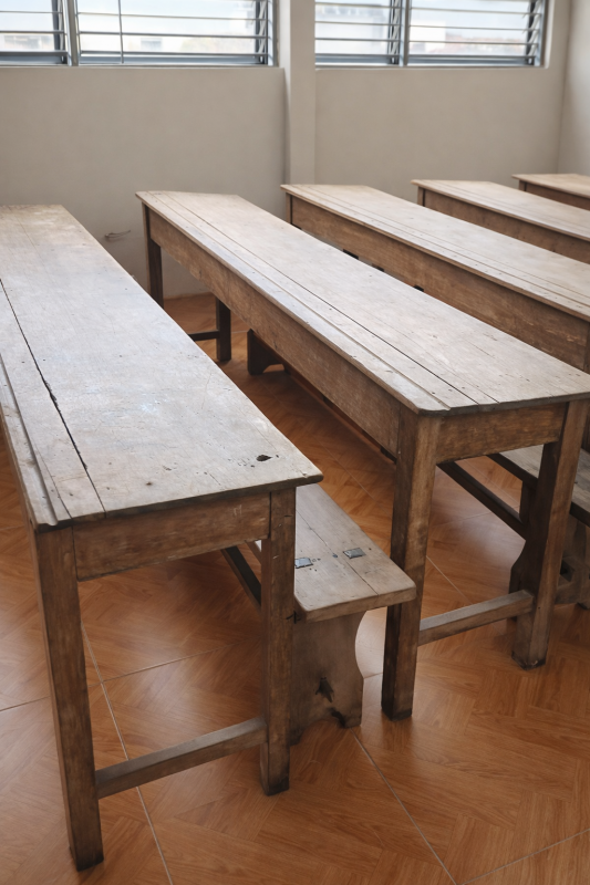 THANH LÝ 6 BỘ BÀN GHẾ HỌC SINH