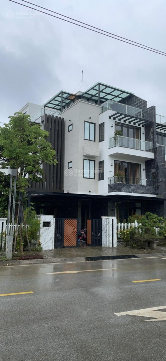 SÓC  BT Phú Cát City, DT 190m2, giá 75tr/m2, sổ đỏ không lỗi phong thủy.