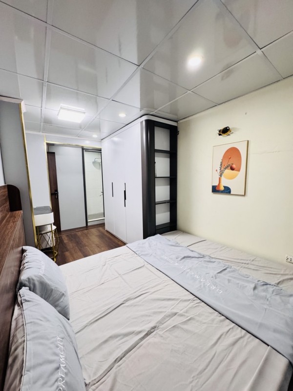 Bán tập thể QUỳnh MAi  68 m 2 ngủ 2 wc cụcw hiếm oto đỗ cổng chỉ nhỉnh 3 tỷ