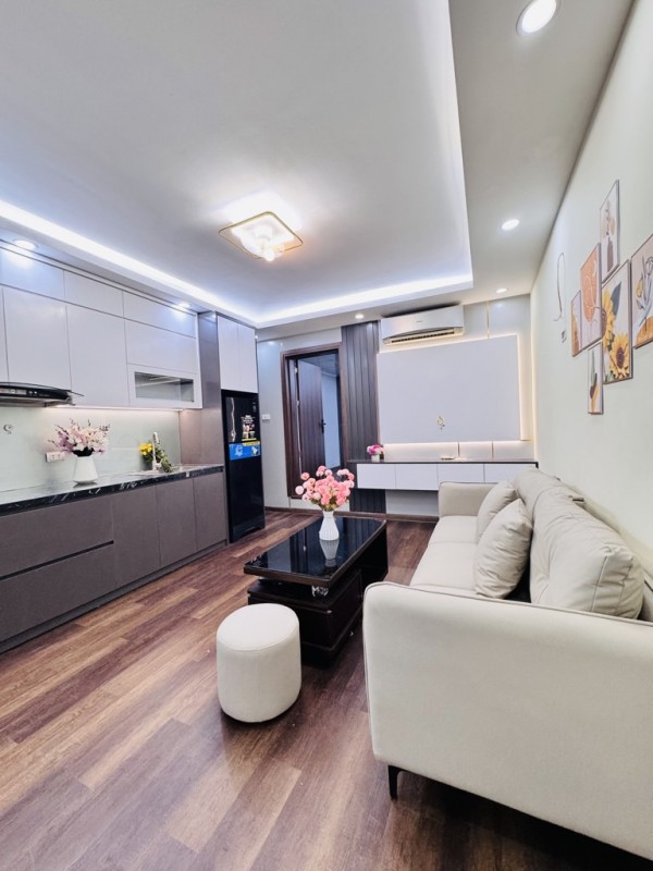 Bán tập thể QUỳnh MAi  68 m 2 ngủ 2 wc cụcw hiếm oto đỗ cổng chỉ nhỉnh 3 tỷ