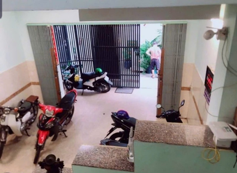 SÁT VINCOM QUẬN 7- 75M2- NHÀ   3TẦNG- T.NHẬP 20TR/TH- 7PN, 8WC