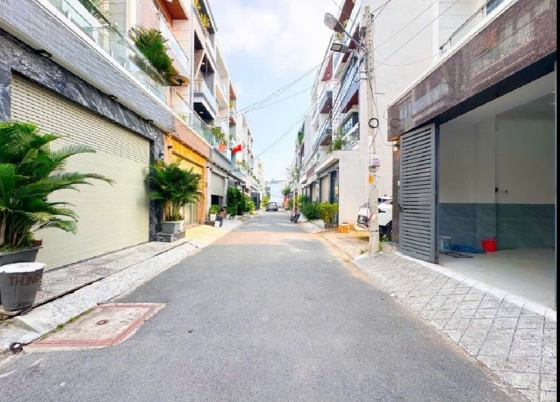 TT NHÀ BÈ- Đ.NHỰA 8M- GARA ÔTÔ- 80M2 4TẦNG- HOAN CÔNG ĐẦY ĐỦ- CHỈ 8.1Ty