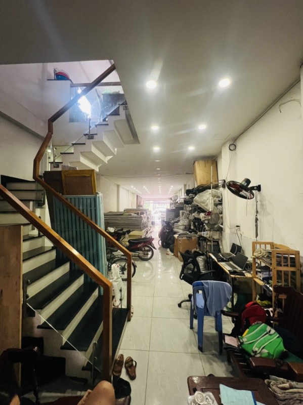 Bán nhà Mặt tiền Tô Ký - ngay Ngã tư Nguyễn Ảnh Thủ, 5x31m, 2 Tầng - 3 PN, chỉ 15,8 tỷ.